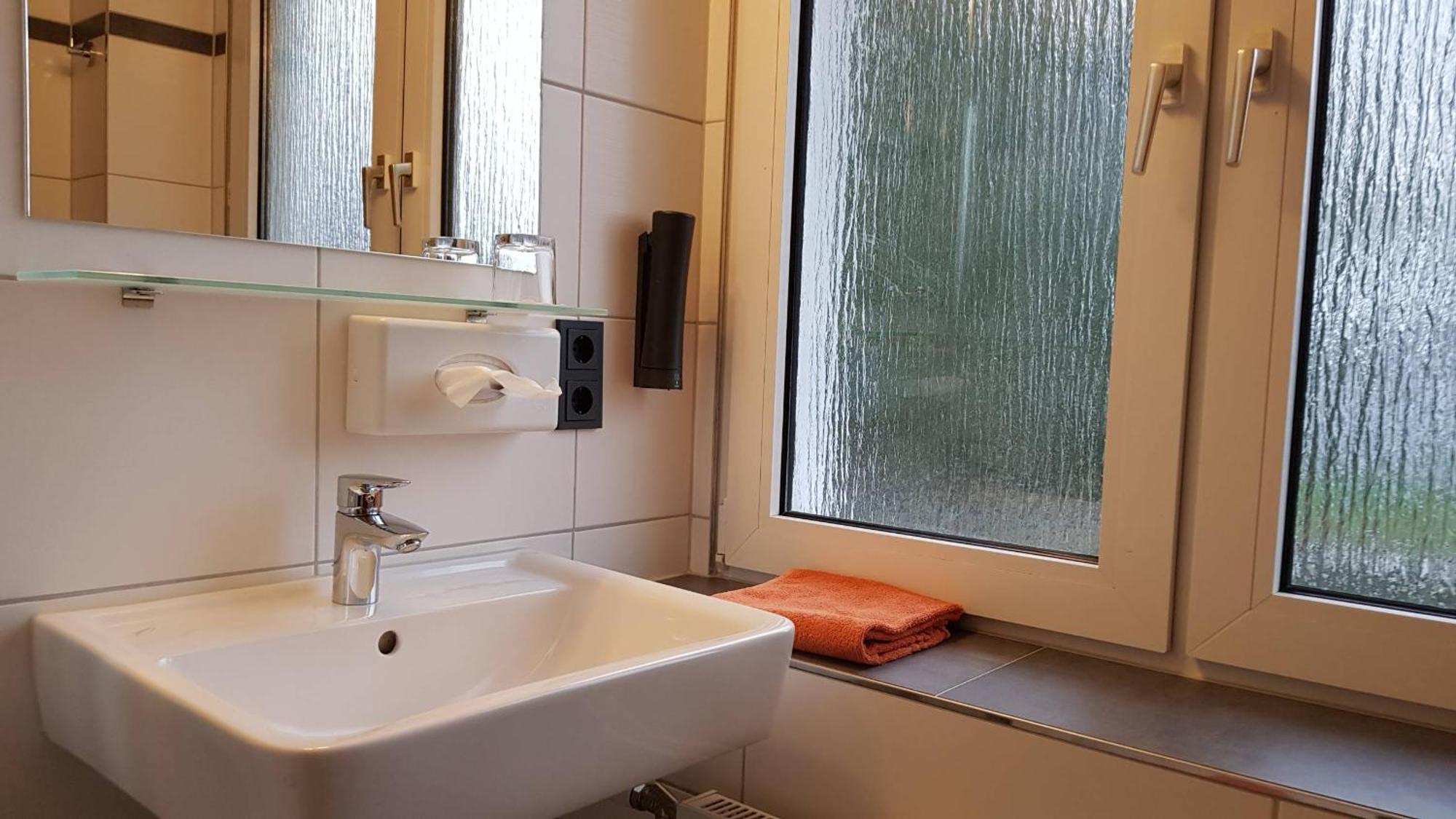 Hotel Walz Salzkotten Esterno foto