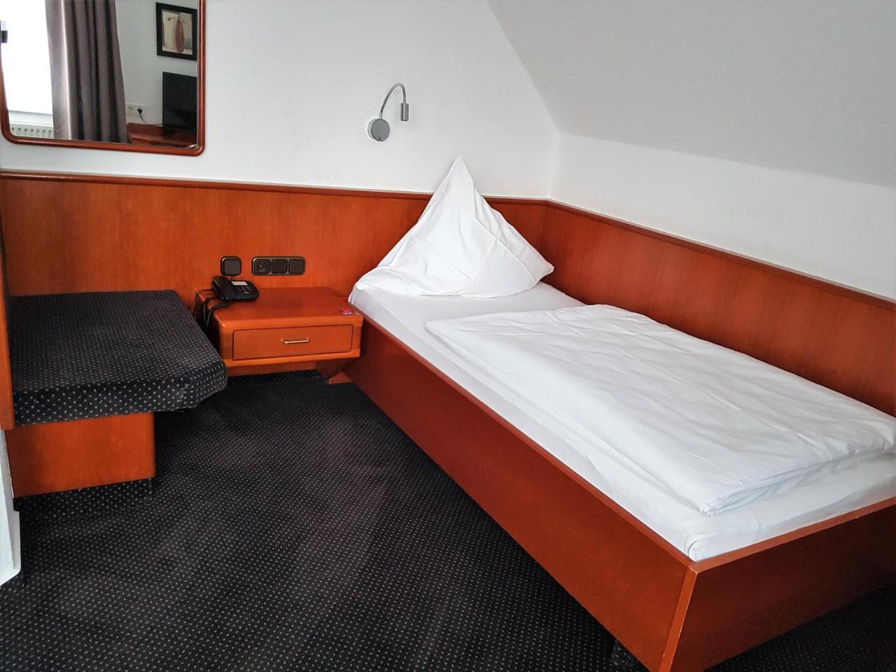 Hotel Walz Salzkotten Esterno foto